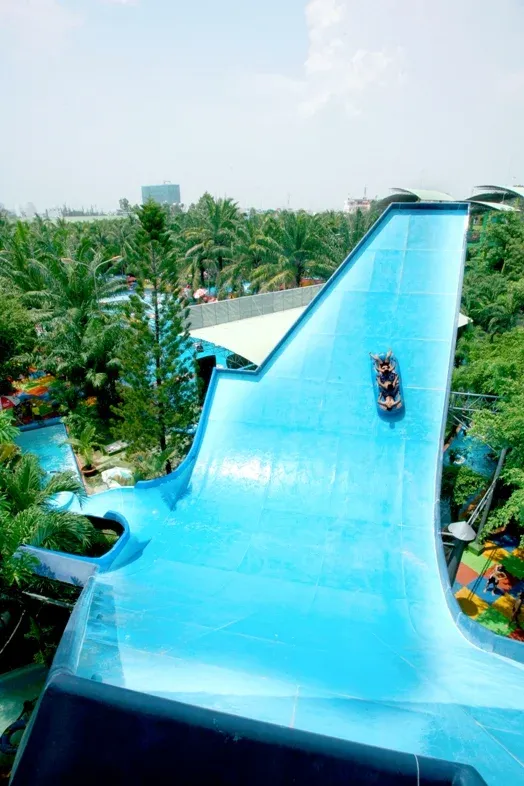 Máng Trượt Phao Ba 8