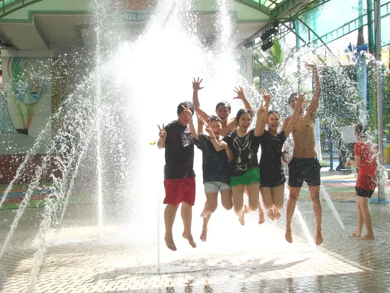 Quảng trường vòi phun 5